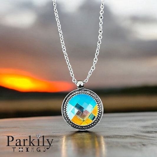 Handcrafted necklace with Swarovski crystal and chain