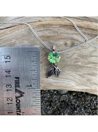 Handcrafted Necklace with Swarovski Crystal and Chain