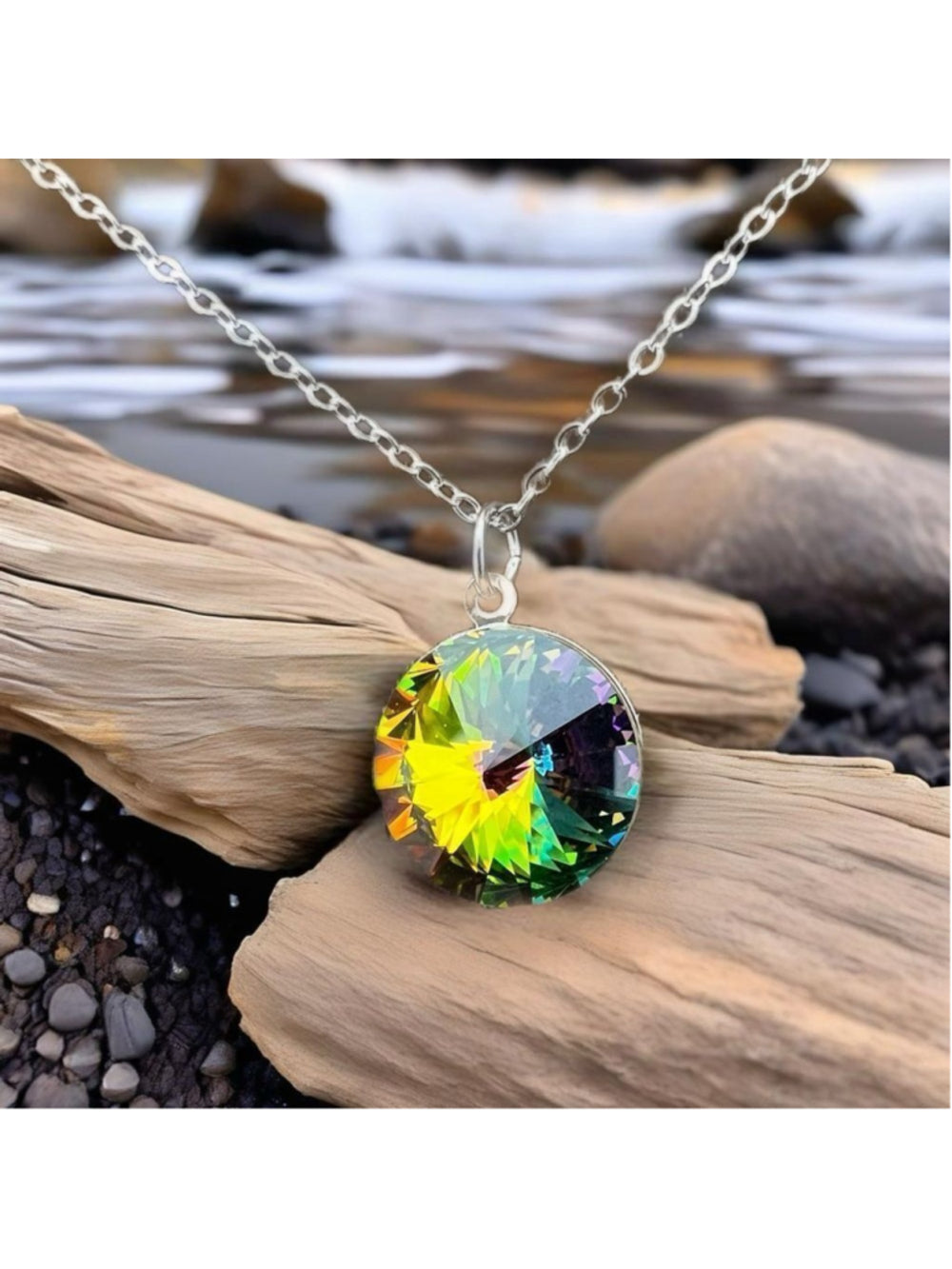 Handcrafted necklace with Swarovski crystal and chain