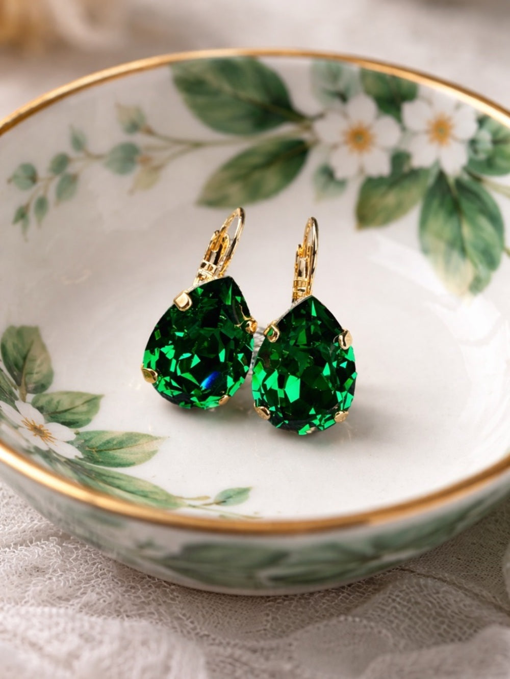 Handcrafted earrings with Swarovski crystal