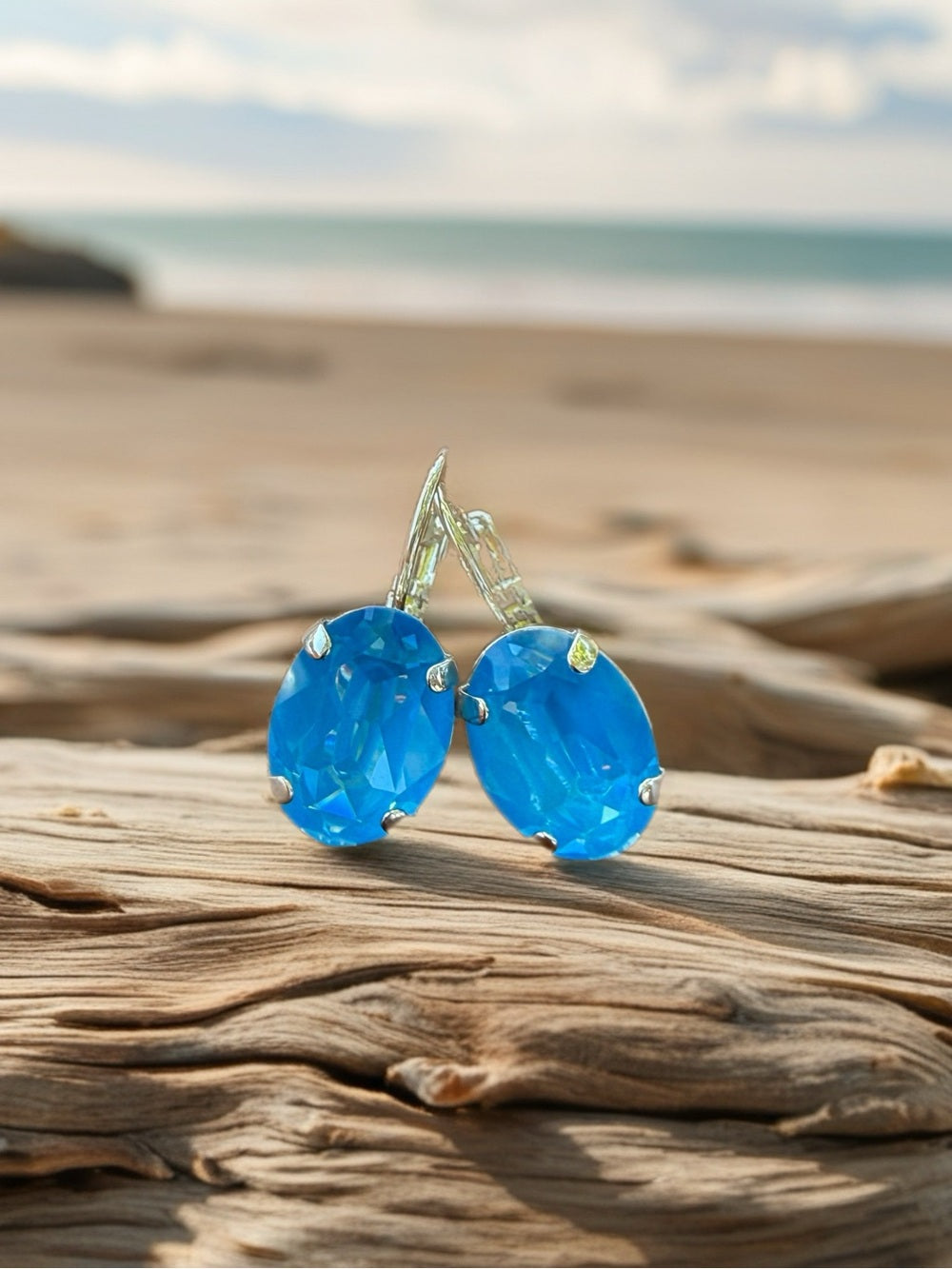 Handcrafted earrings with Swarovski crystal