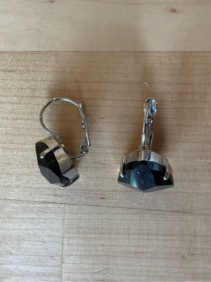 Handcrafted earrings with Swarovski crystal