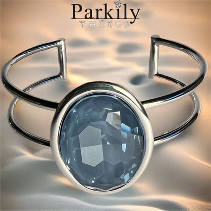 Handcrafted bracelet with Swarovski crystal