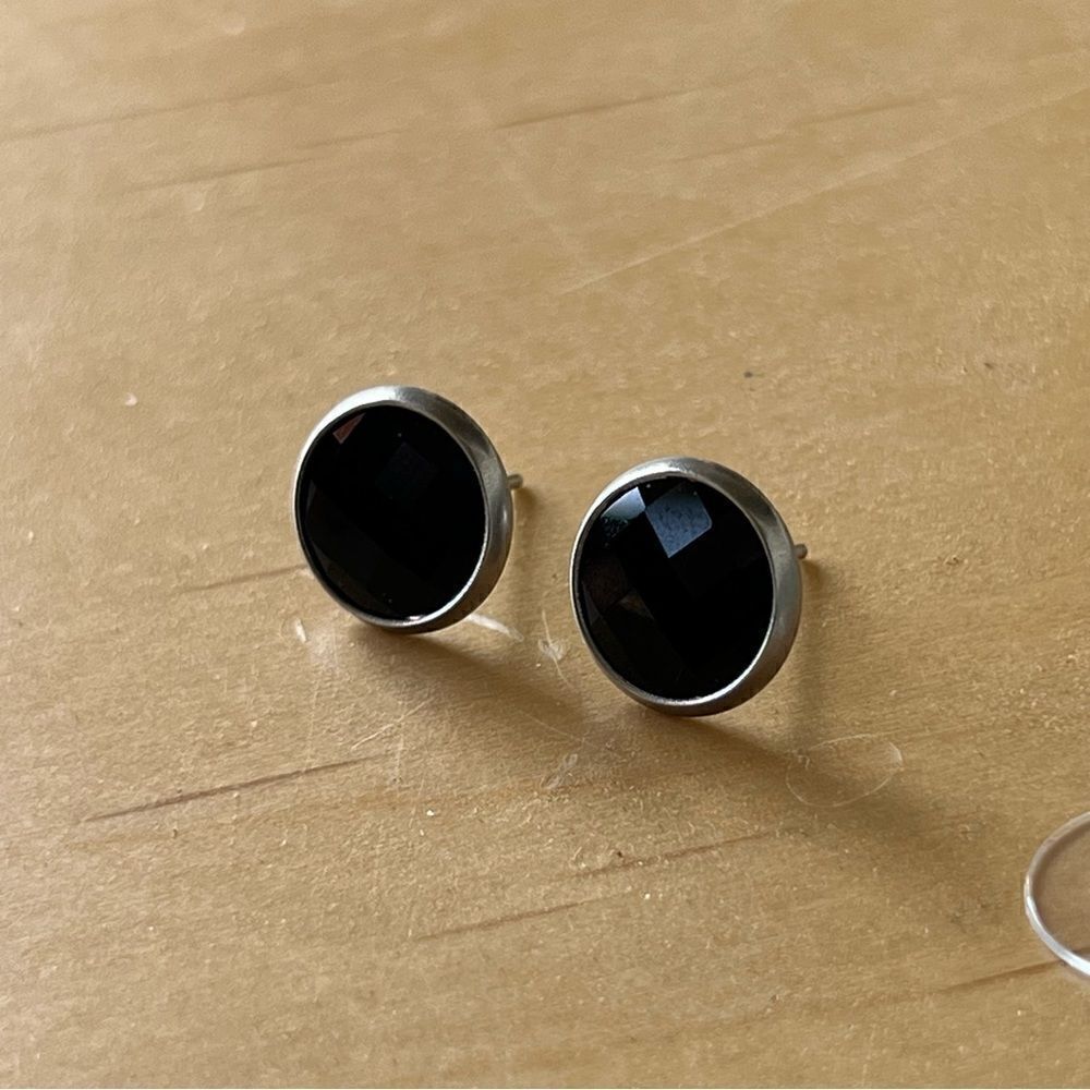 Handcrafted earrings with Swarovski crystal