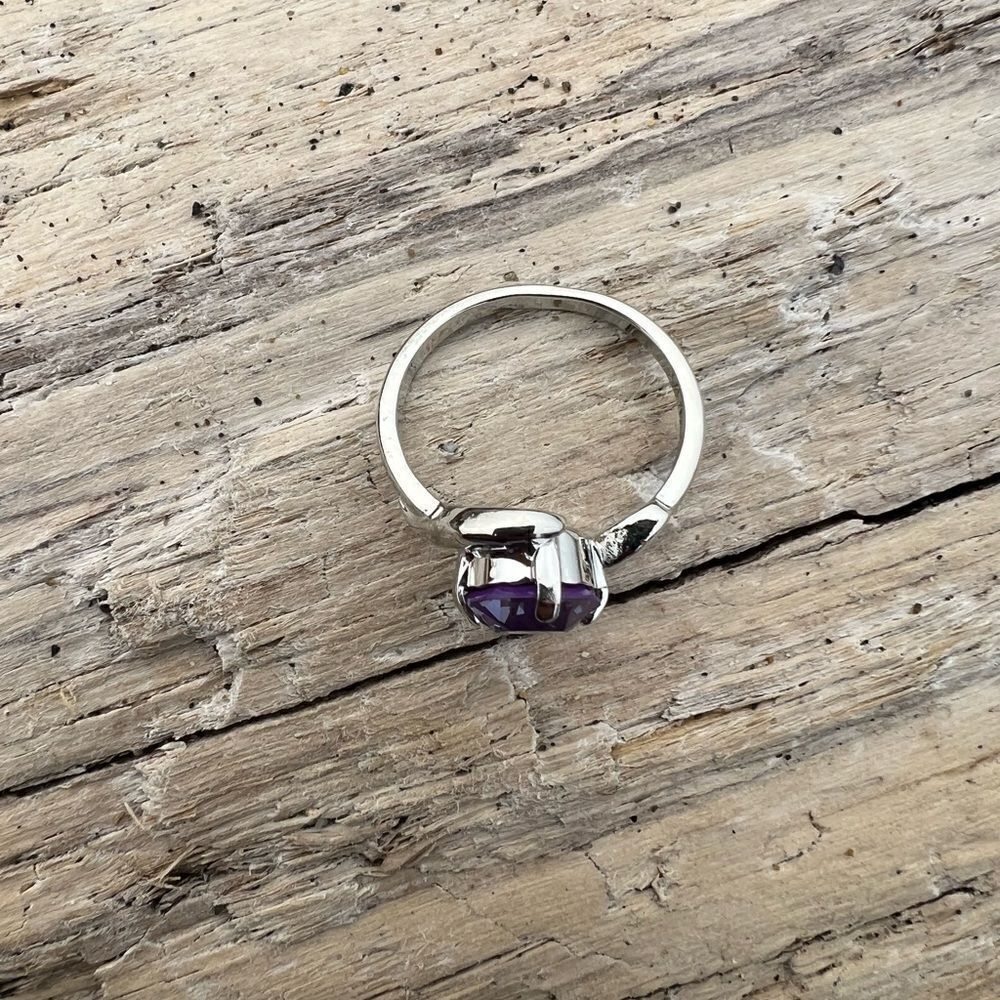 Sparkly ring made with blue/purple Swarovski crystal size 7.5