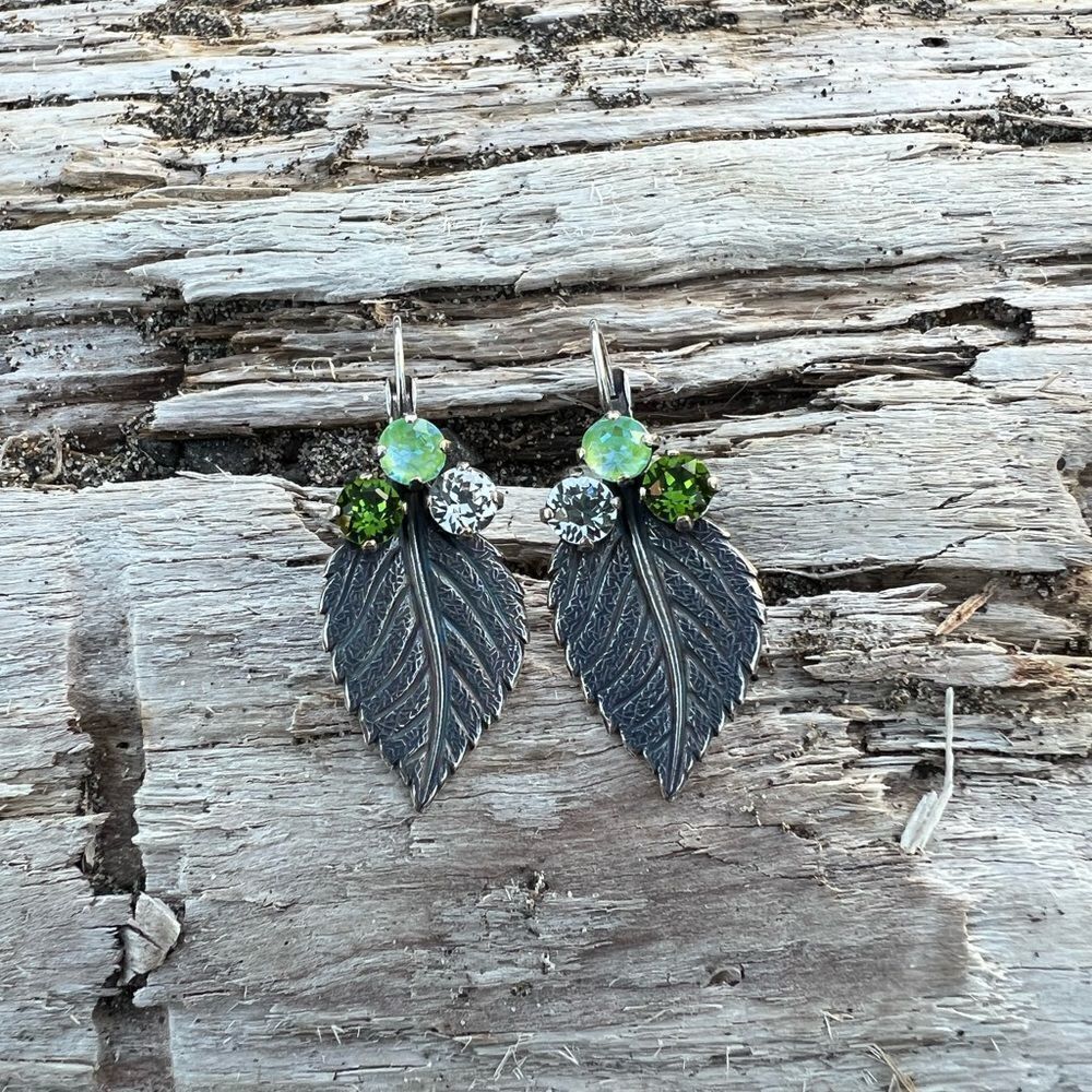 Handcrafted earrings with Swarovski crystal