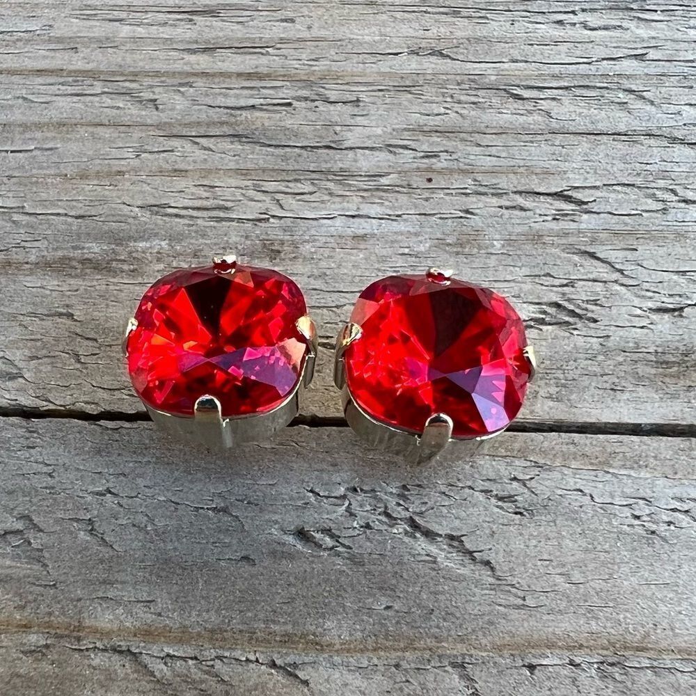 Handcrafted earrings with red Swarovski crystal