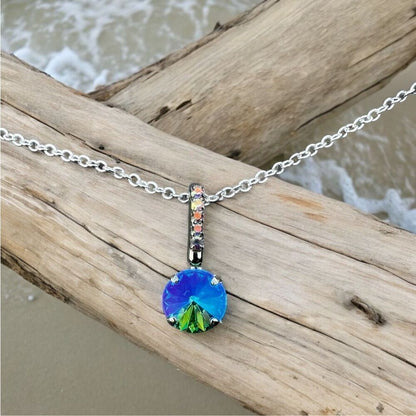 Handcrafted necklace with Swarovski crystal and chain