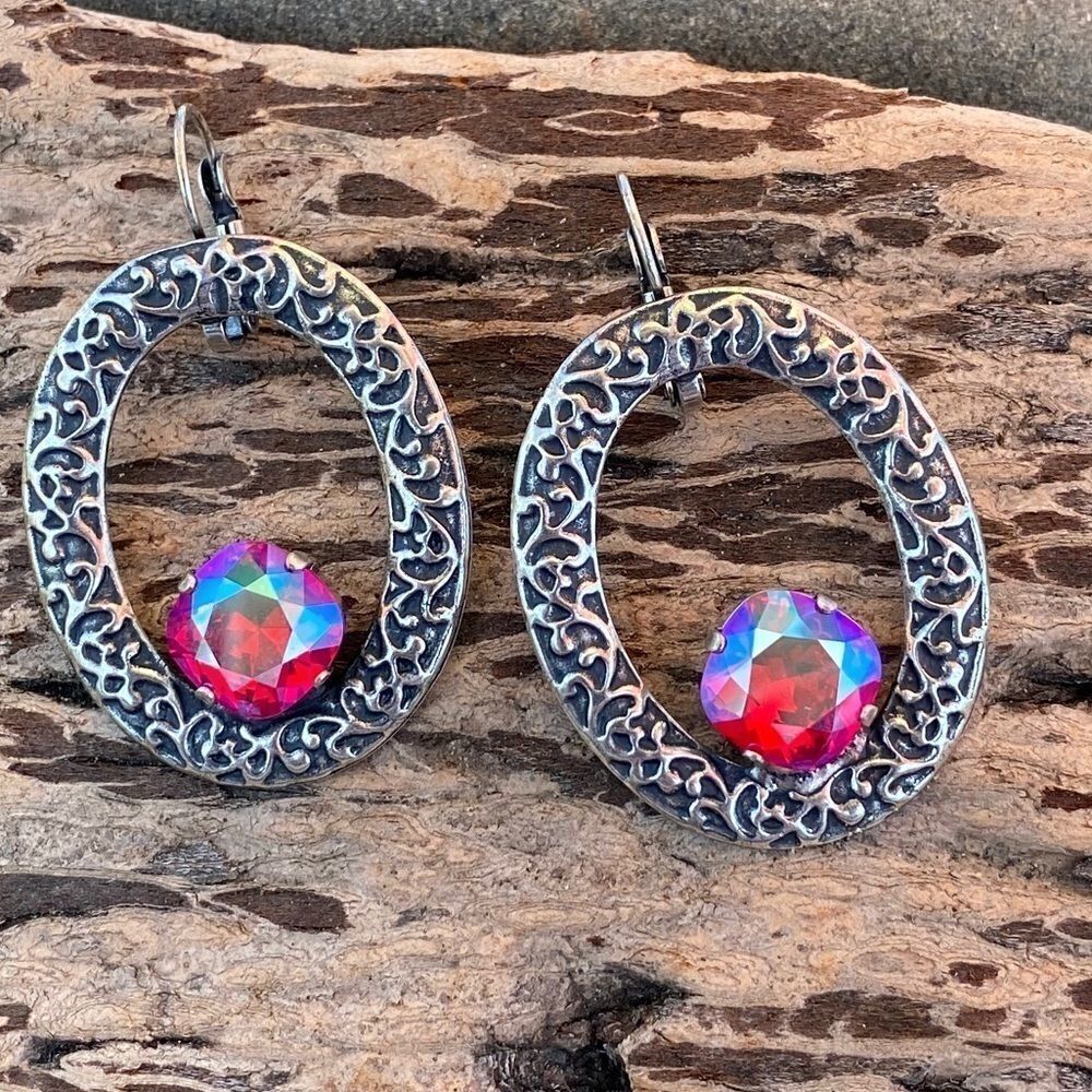 Handcrafted earrings with Swarovski crystal