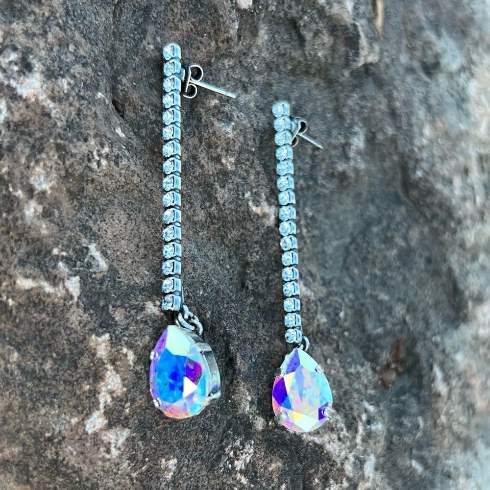 Handcrafted earrings with Swarovski crystal