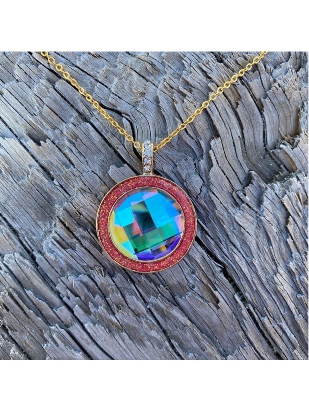Handcrafted necklace with Swarovski crystal and chain