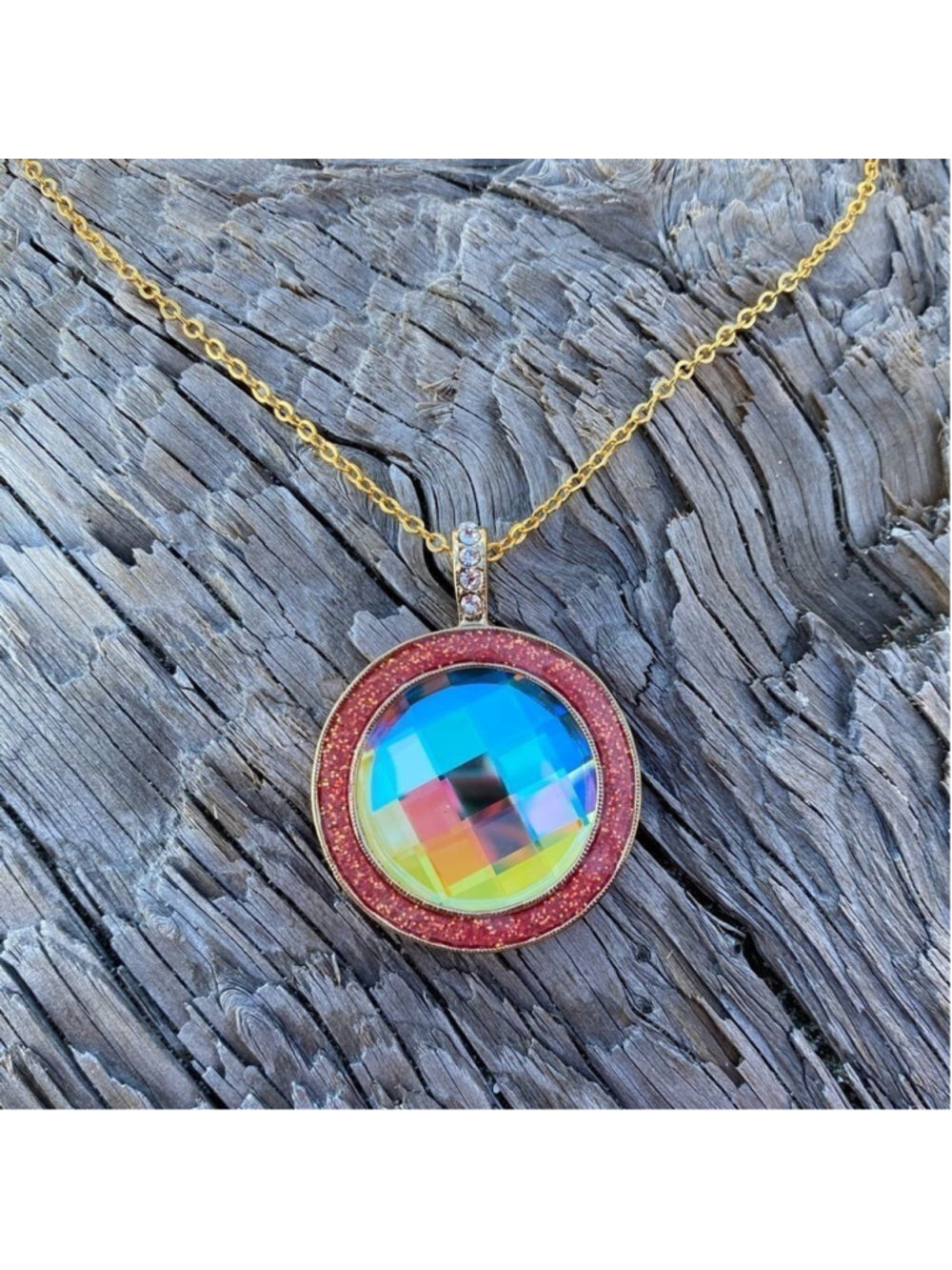 Handcrafted necklace with Swarovski crystal and chain