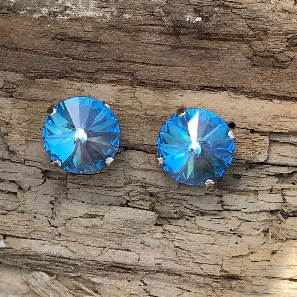 Handcrafted earrings with Swarovski crystal