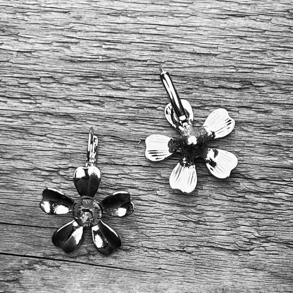 Handcrafted earrings with pink aurora crystal and silver.