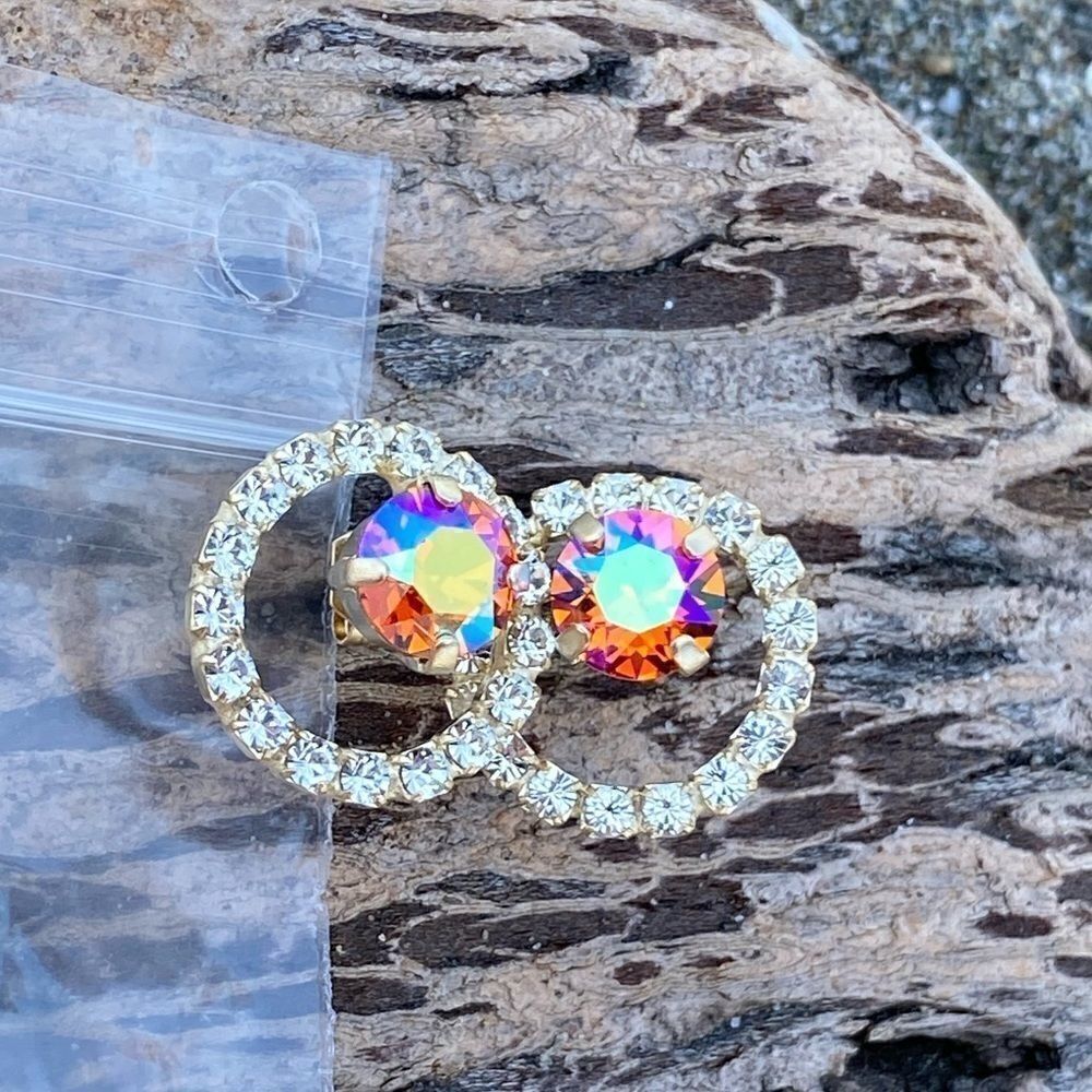 Handcrafted earrings with Swarovski crystal
