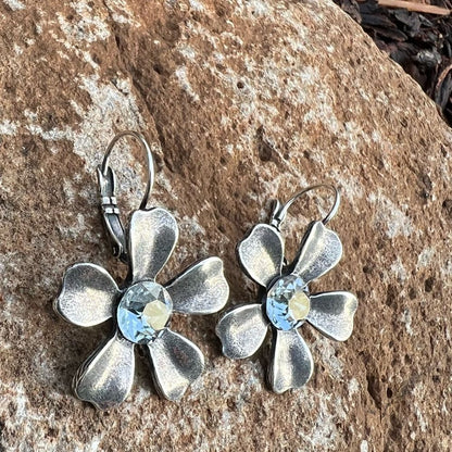 Handcrafted earrings with Aurora crystal