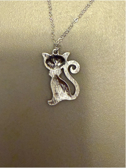 Vintage-Inspired Crystal Cat Pendant Necklace – Buyer’s Choice of Chain Length