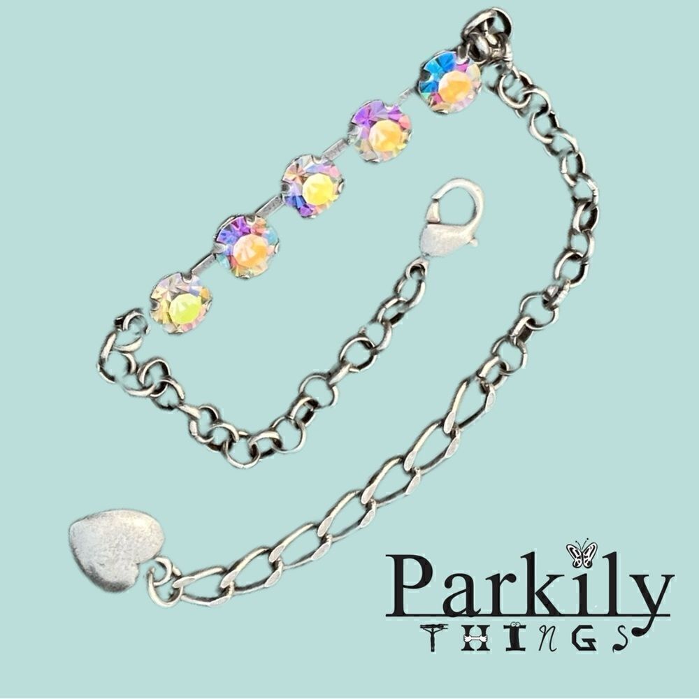 Handcrafted bracelet with Swarovski crystal