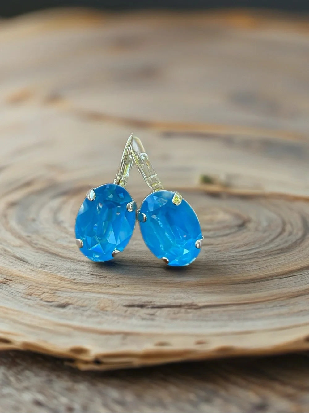 Handcrafted earrings with Swarovski crystal