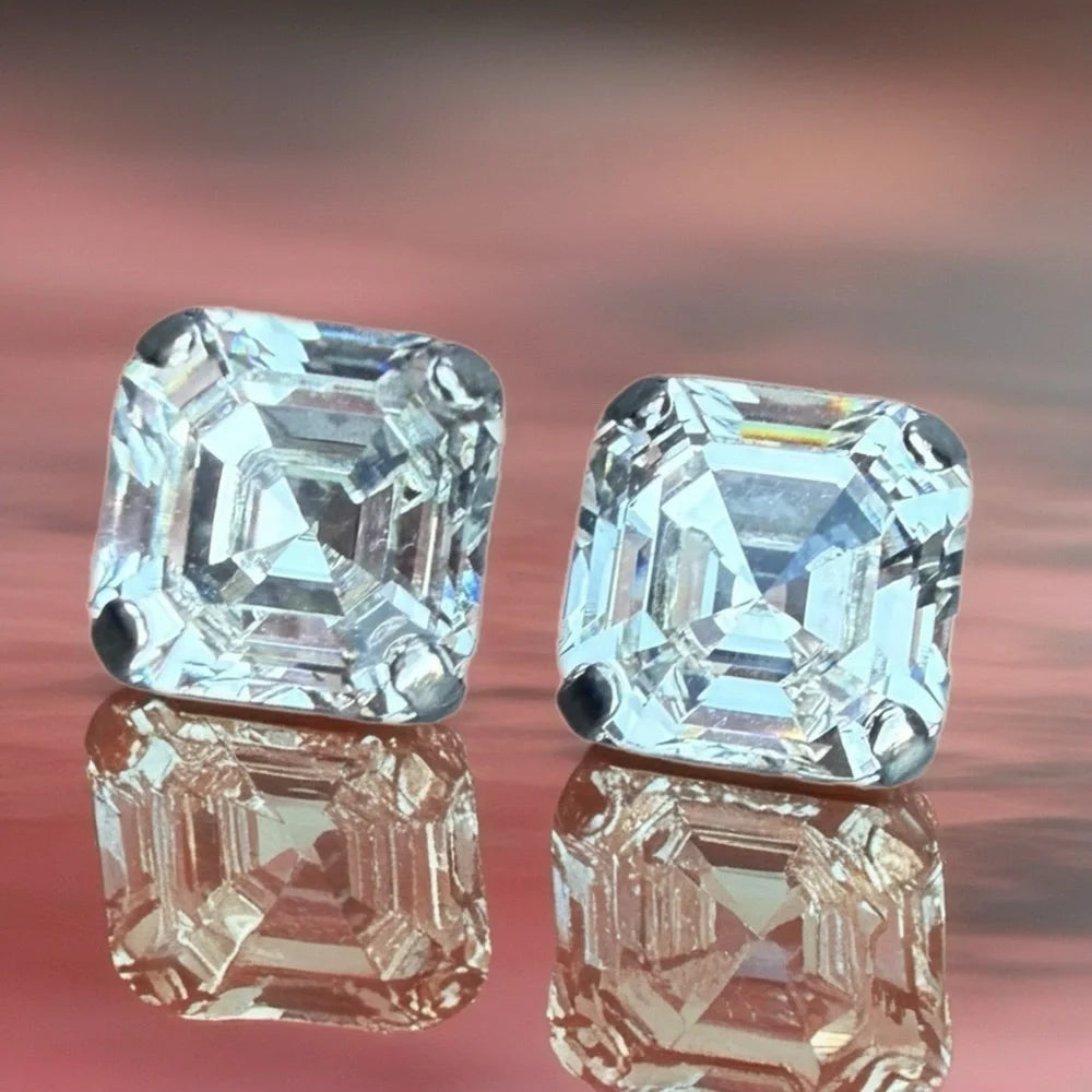 Handcrafted post earrings with Austrian crystal
