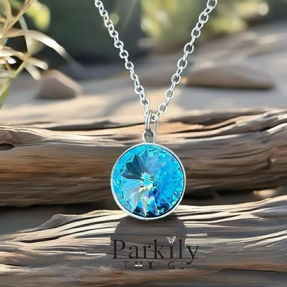 Handcrafted necklace with Swarovski crystal and chain