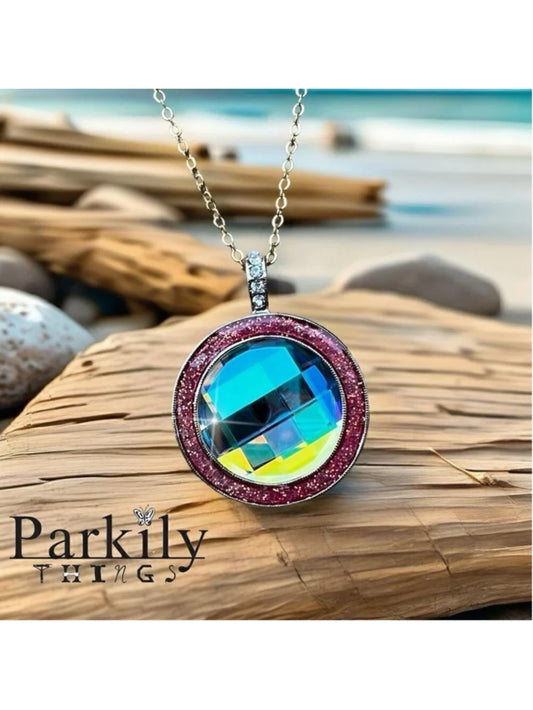 Handcrafted necklace with Swarovski crystal and chain