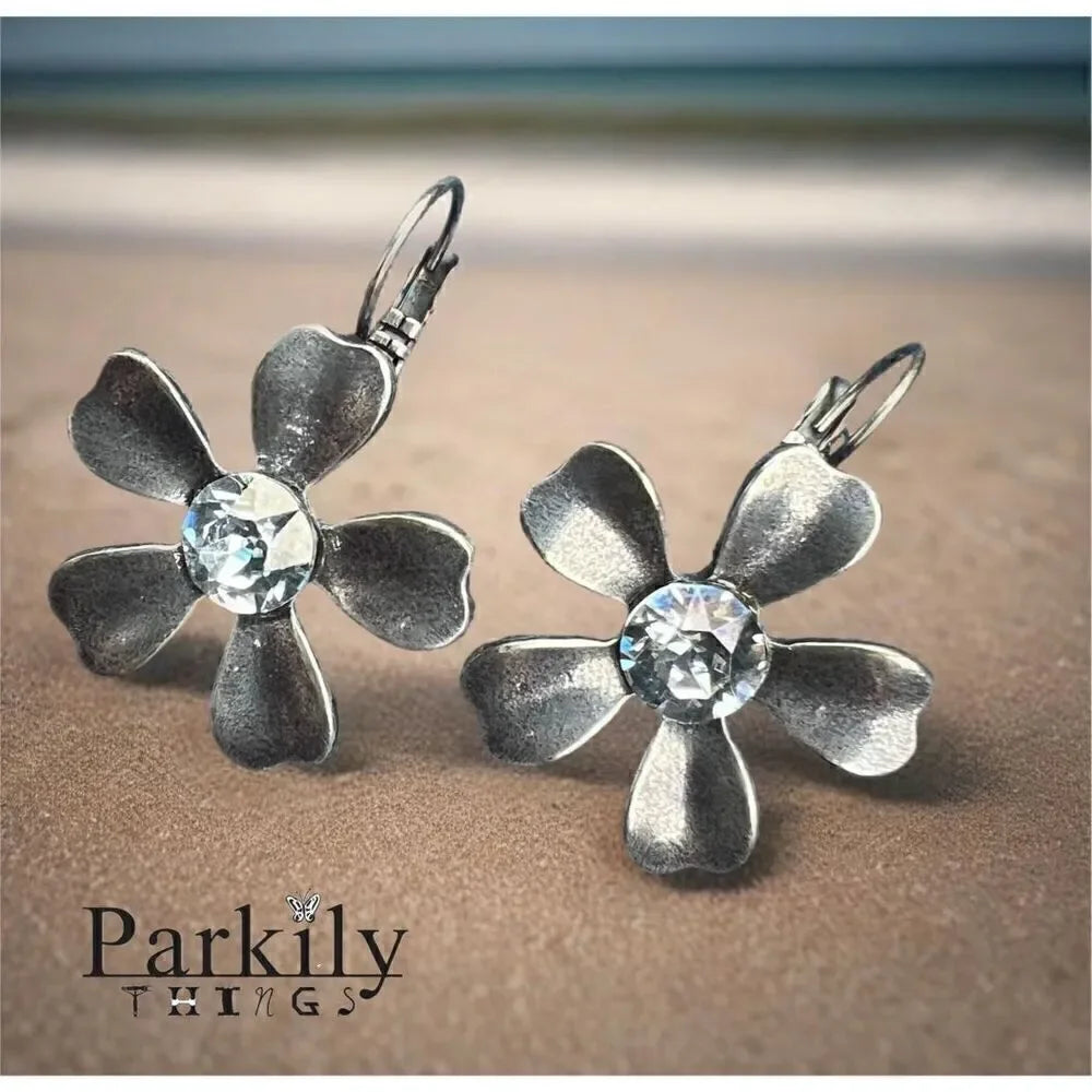 Handcrafted earrings with Aurora crystal