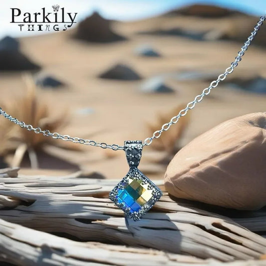 Handcrafted necklace with Swarovski crystal and chain